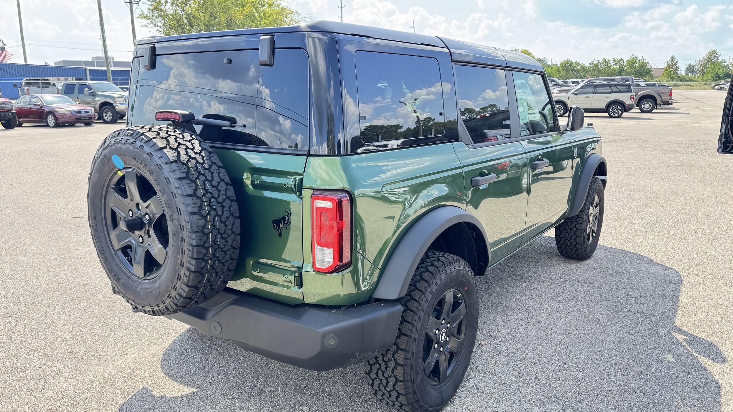 2025 Ford Bronco Big Bend photo 3