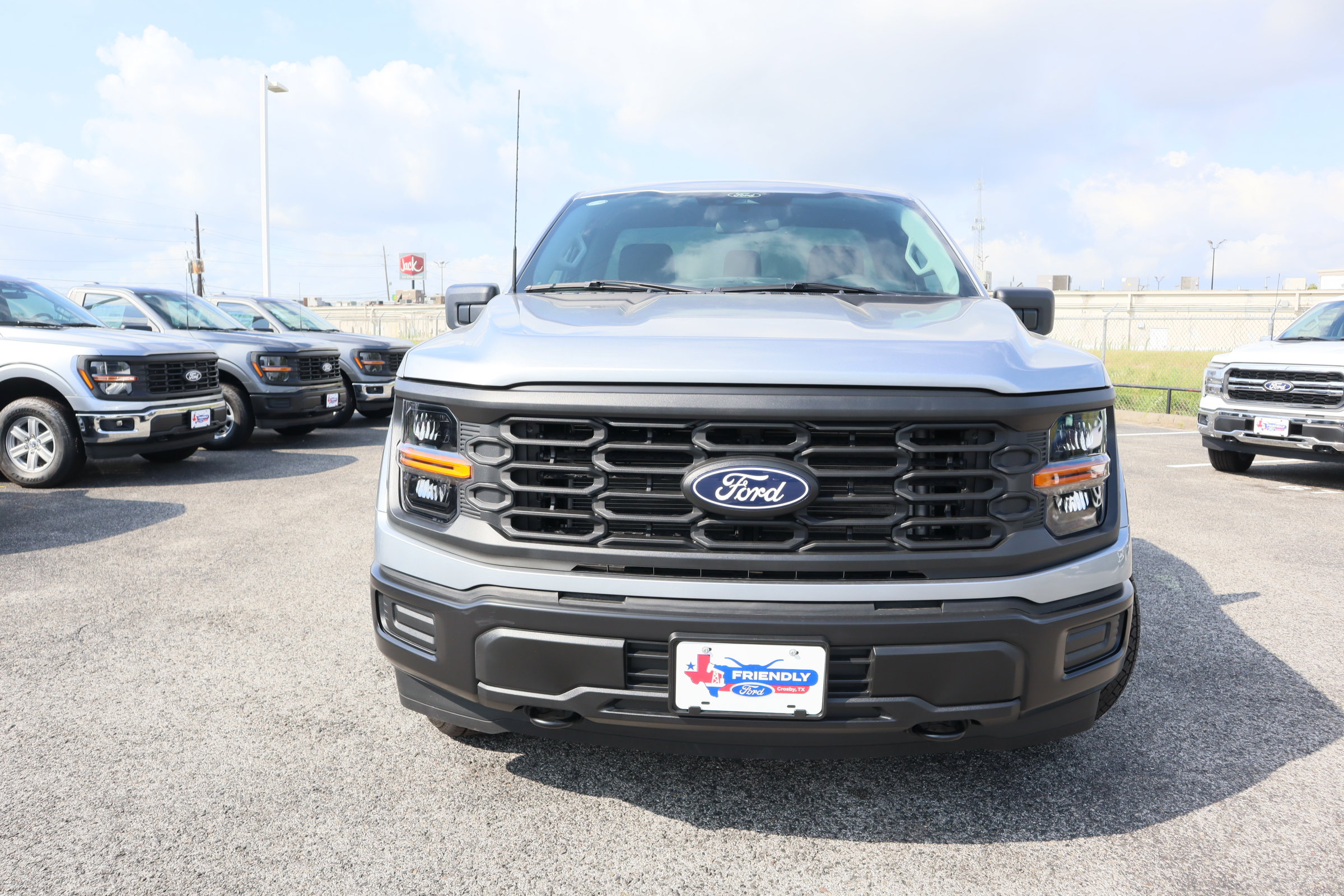 2025 Ford F-150 XL - Photo 9