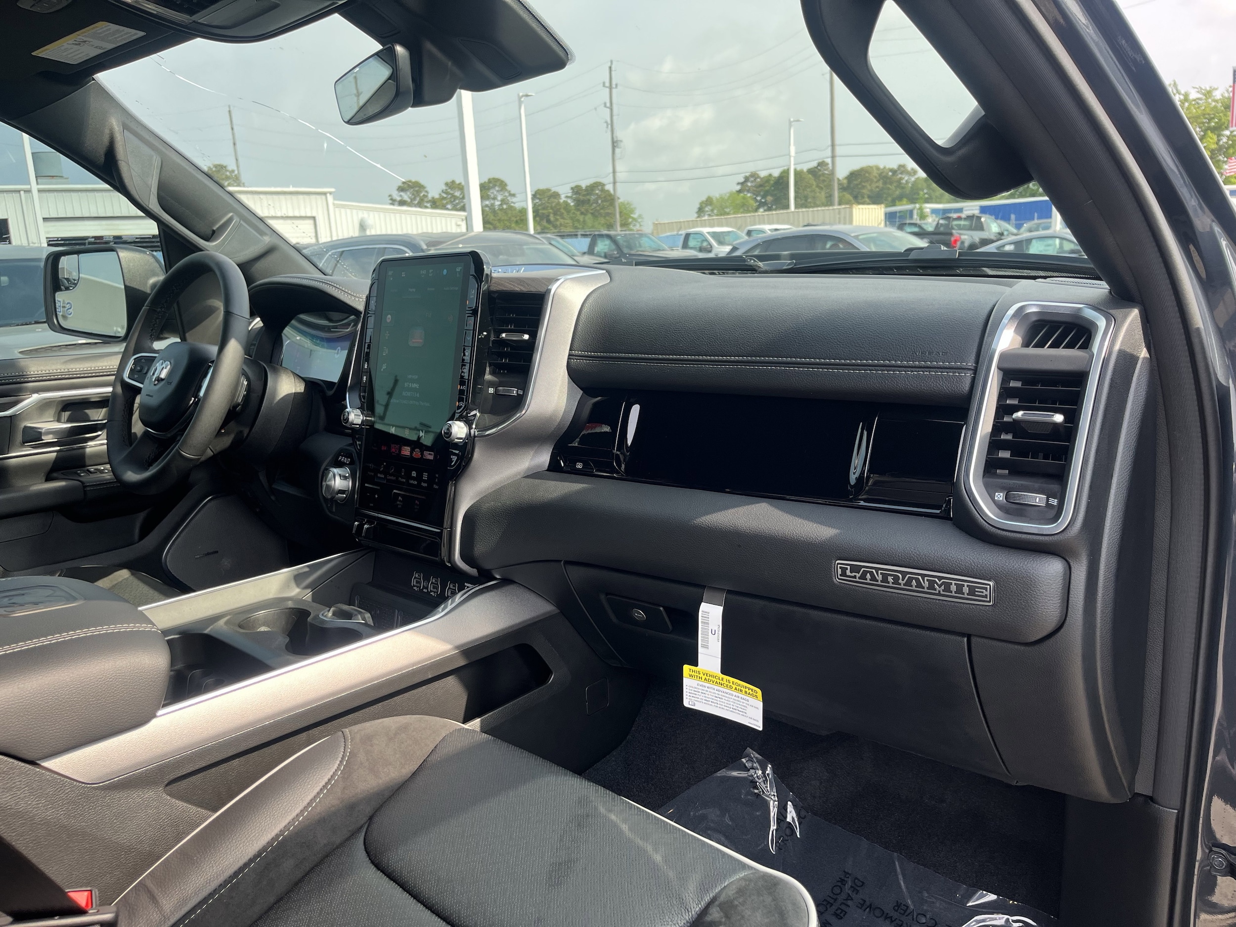2026 RAM Ram 1500 Pickup Laramie - Photo 15