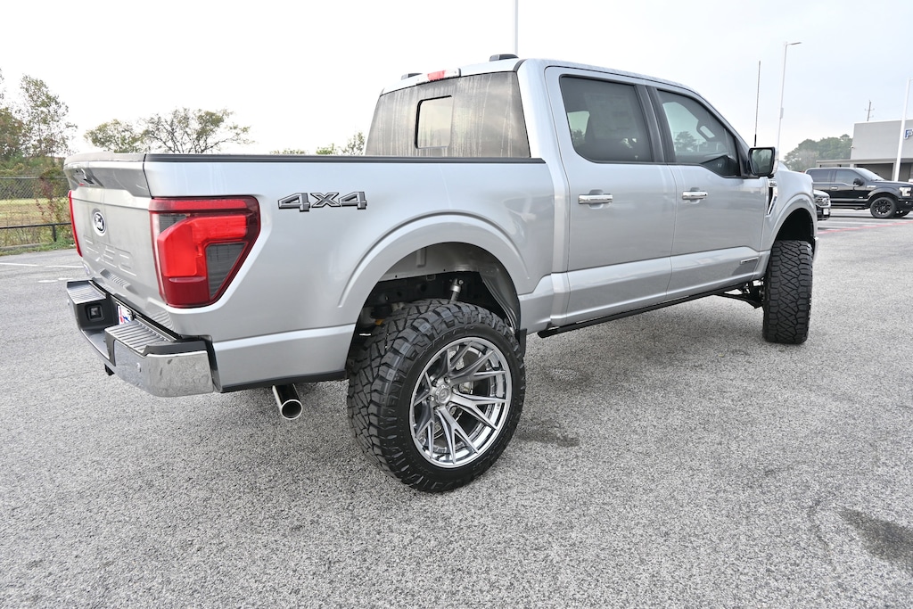 New 2025 Ford F-150 XLT Truck SuperCrew Cab