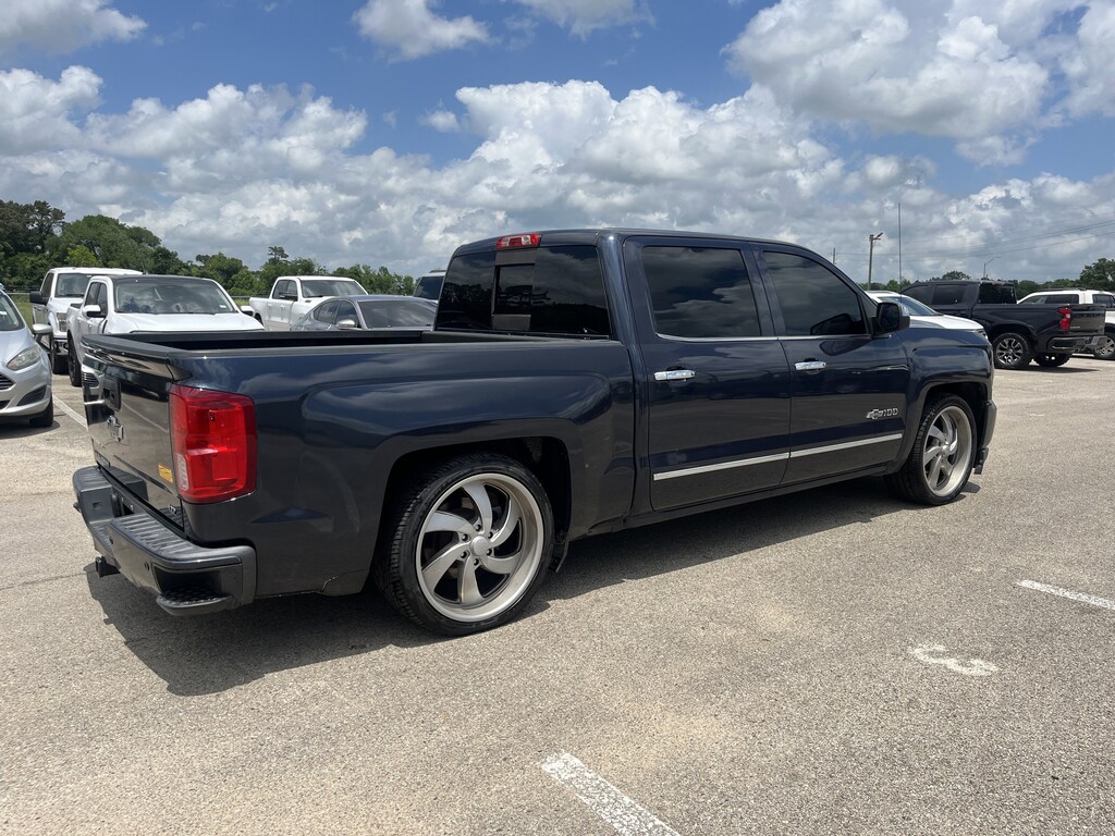 Used 2018 Chevrolet Silverado 1500 LTZ w/2LZ Truck Crew Cab
