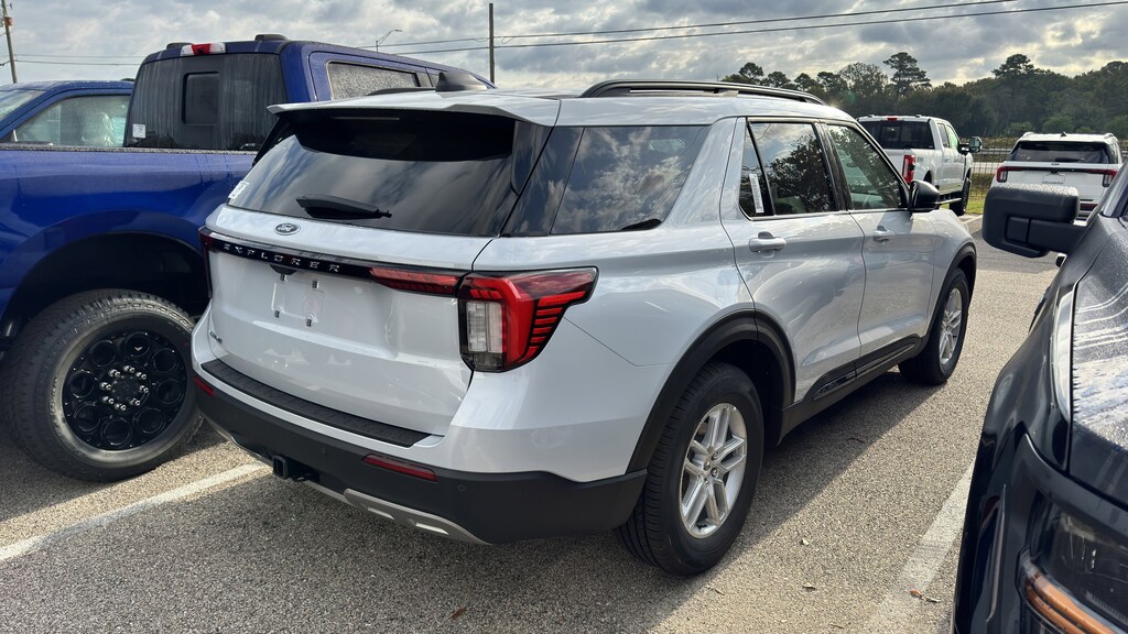 New 2026 Ford Explorer Active SUV