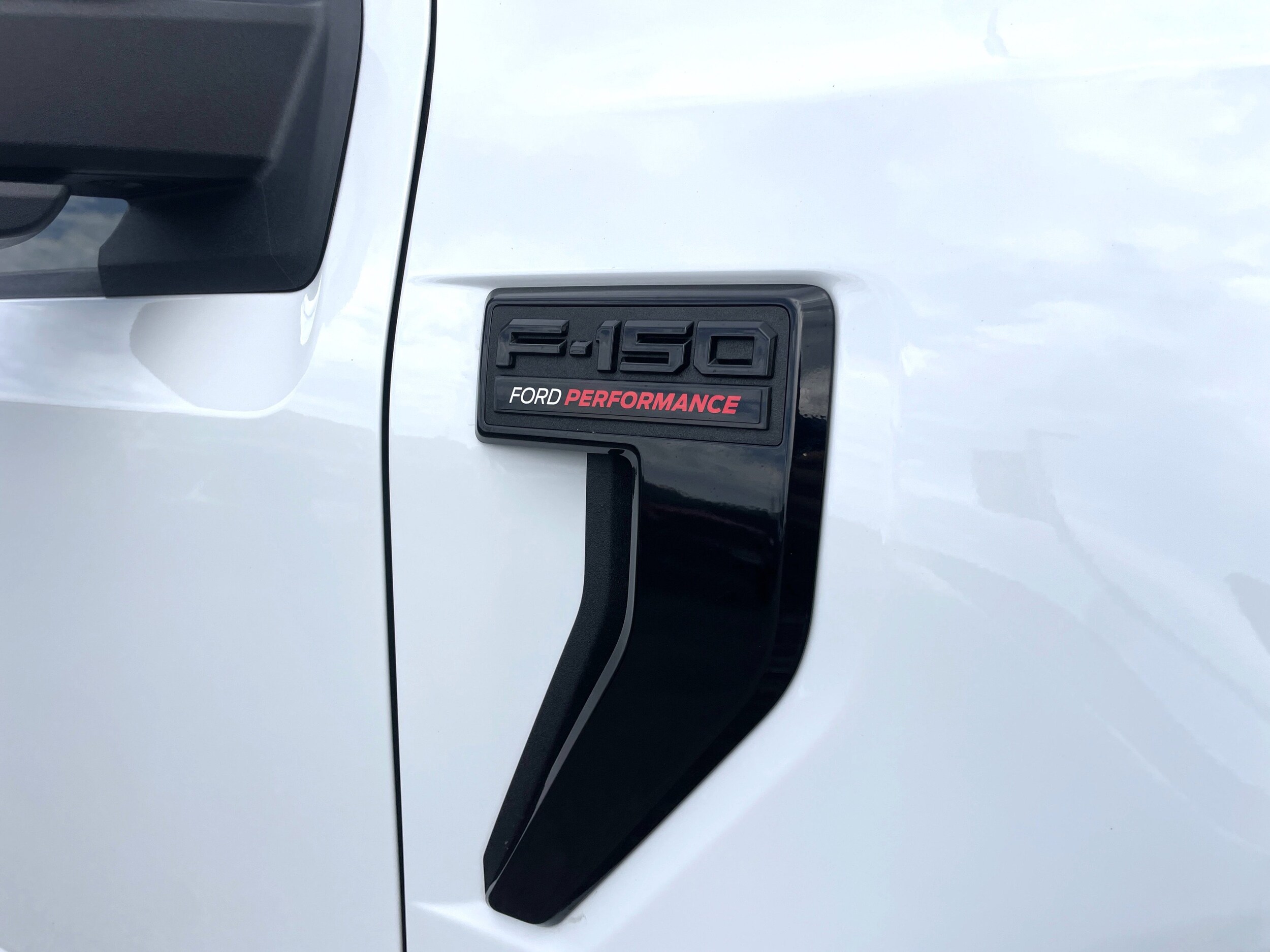 2024 Ford F-150 XL photo 2