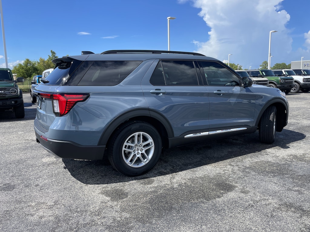 New 2025 Ford Explorer Active SUV