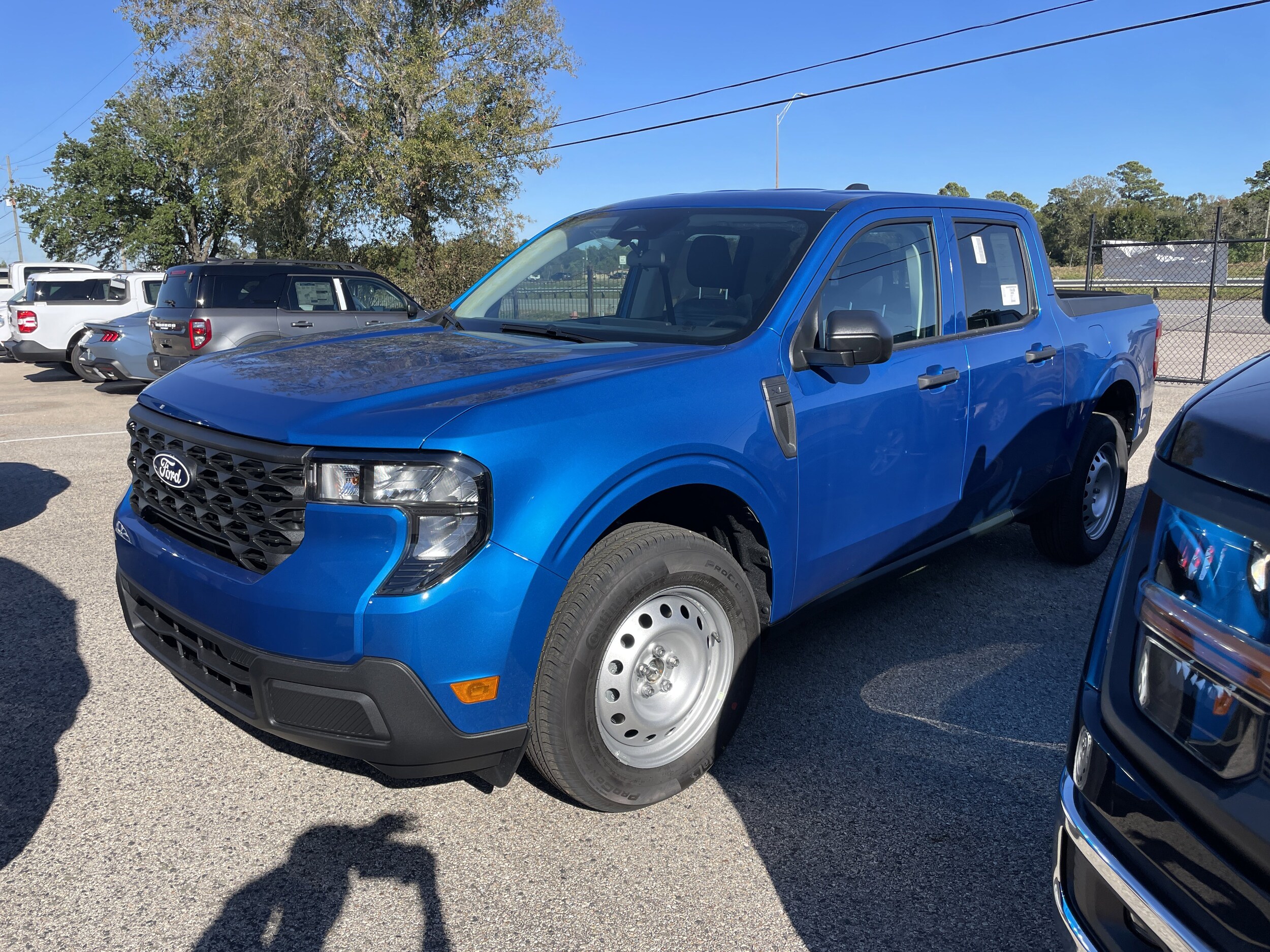 2025 Ford Maverick XL photo 4