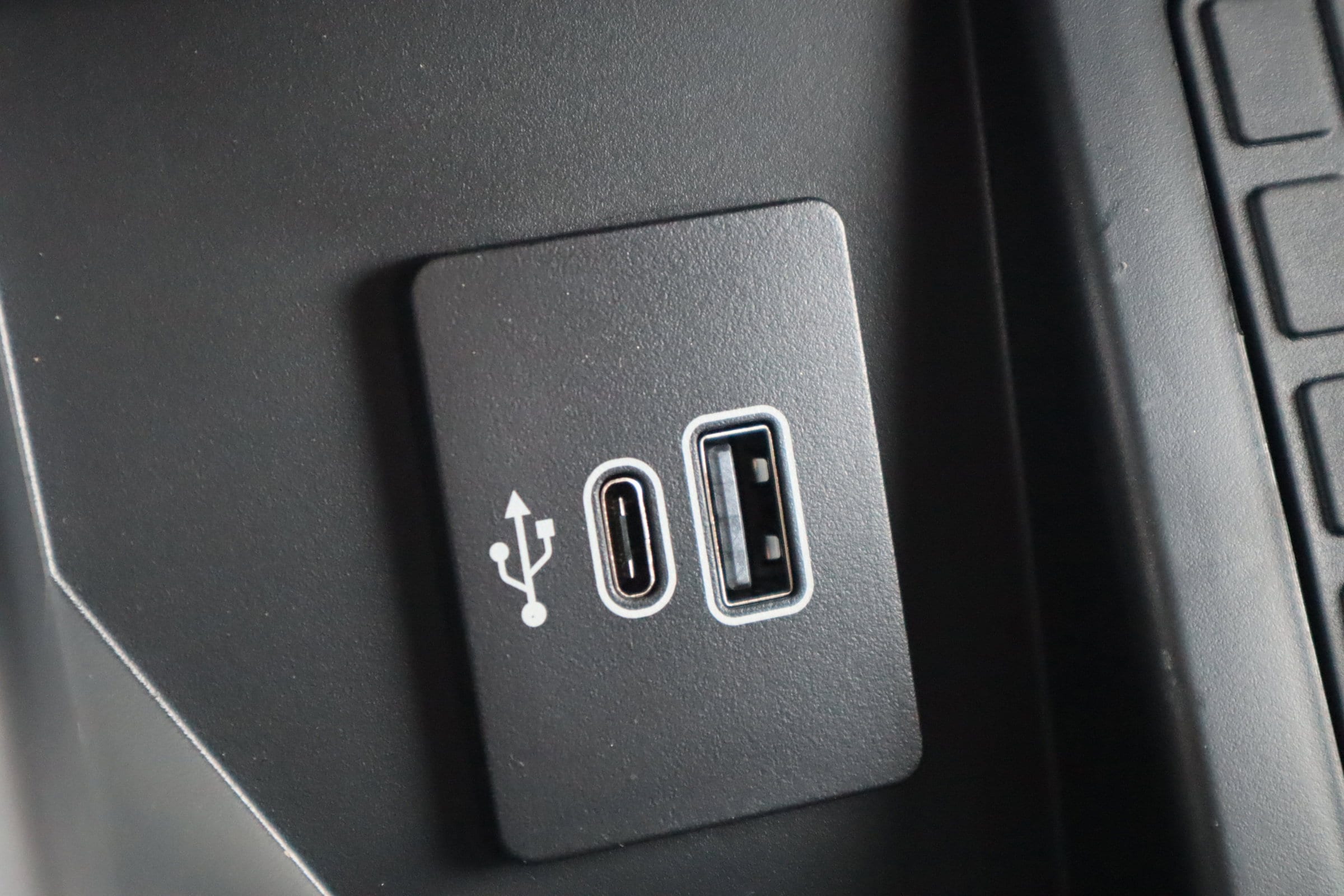 2025 Ford F-150 Platinum - Photo 29