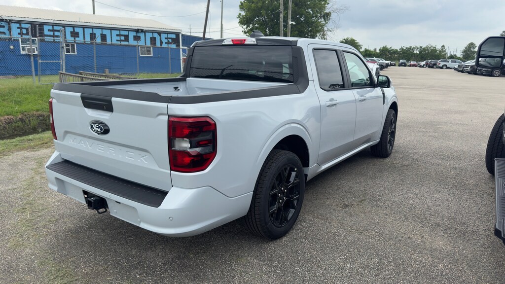 New 2026 Ford Maverick Lobo Standard Truck SuperCrew