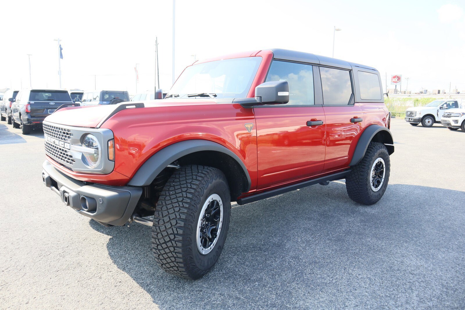 2023 Ford Bronco Base Big Bend Black Diamond Outer Banks Badlands Wildtrak Everglades photo 2