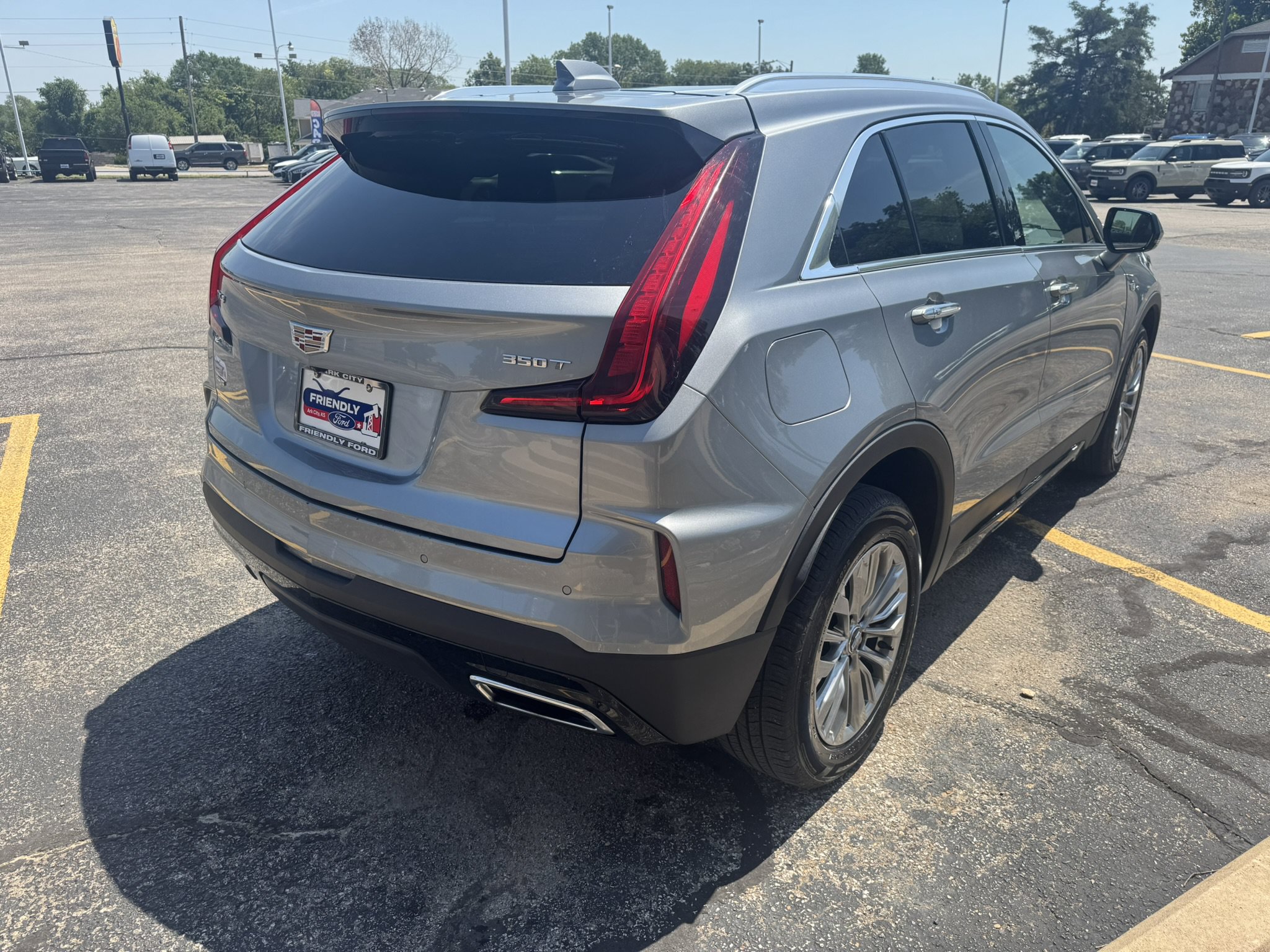 2024 Cadillac XT4 Premium Luxury - Photo 8