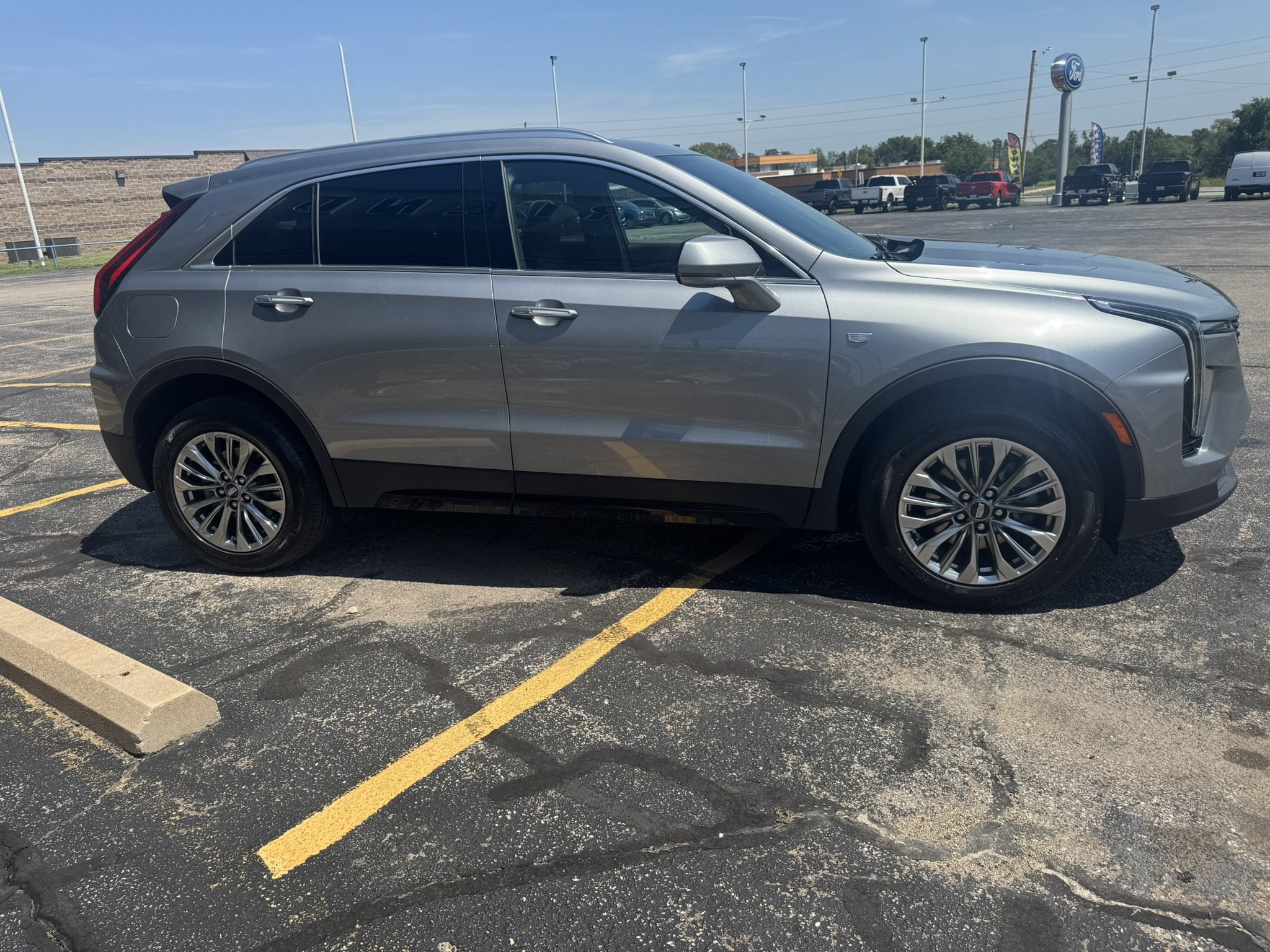 2024 Cadillac XT4 Premium Luxury - Photo 9