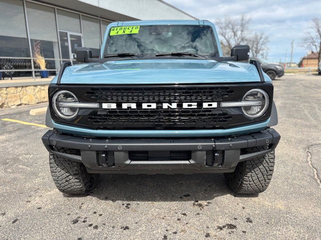 2023 Ford Bronco Wildtrak photo 2