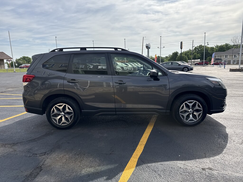 Used 2023 Subaru Forester Premium Premium CVT