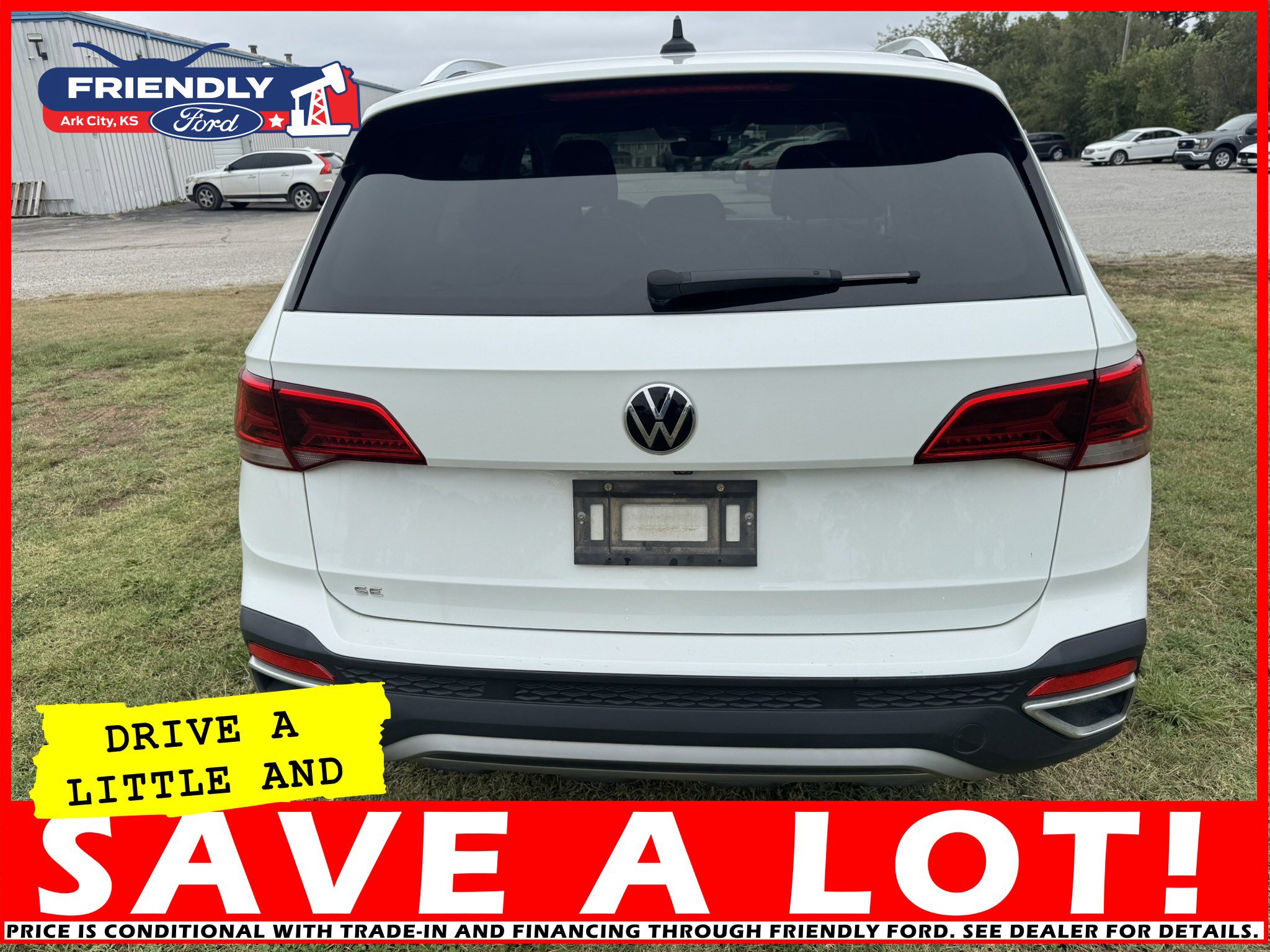 2023 Volkswagen Taos SE photo 2