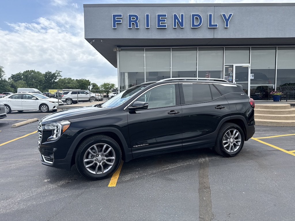 Used 2024 GMC Terrain SLT FWD SLT