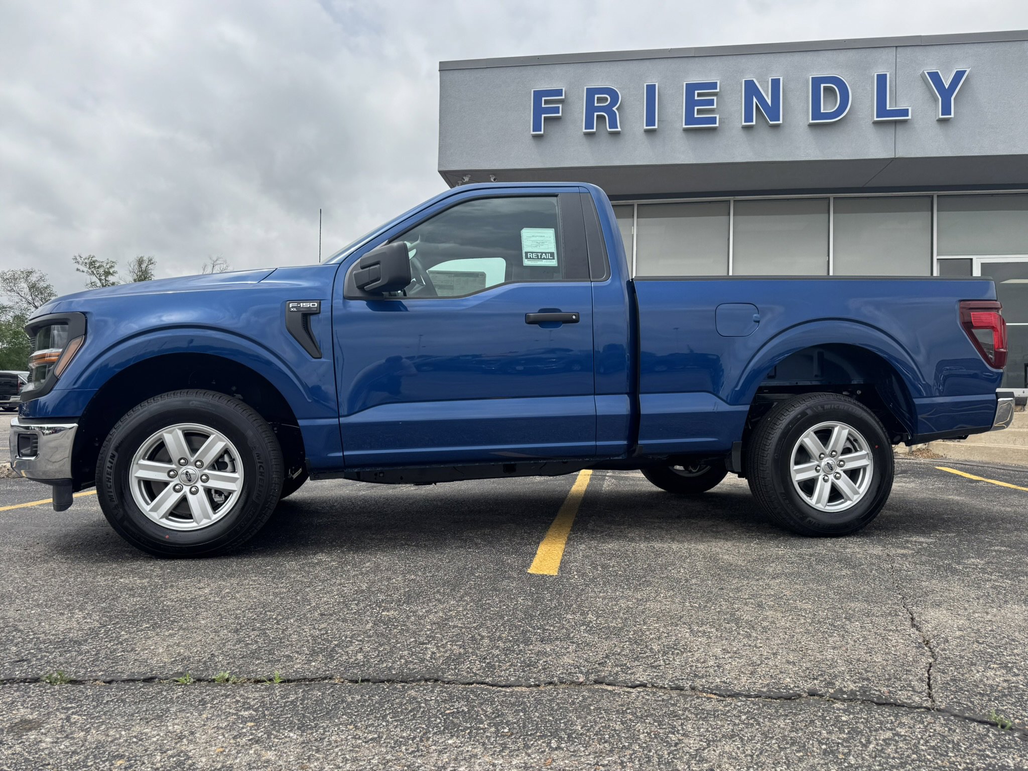 2025 Ford F-150 XL photo 2