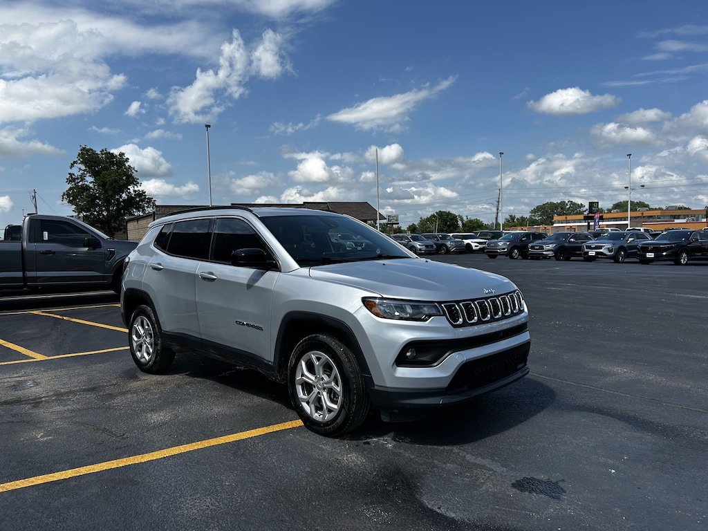 Used 2024 Jeep Compass Latitude Latitude 4x4