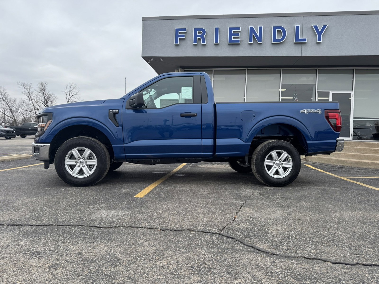 2025 Ford F-150 XL photo 2