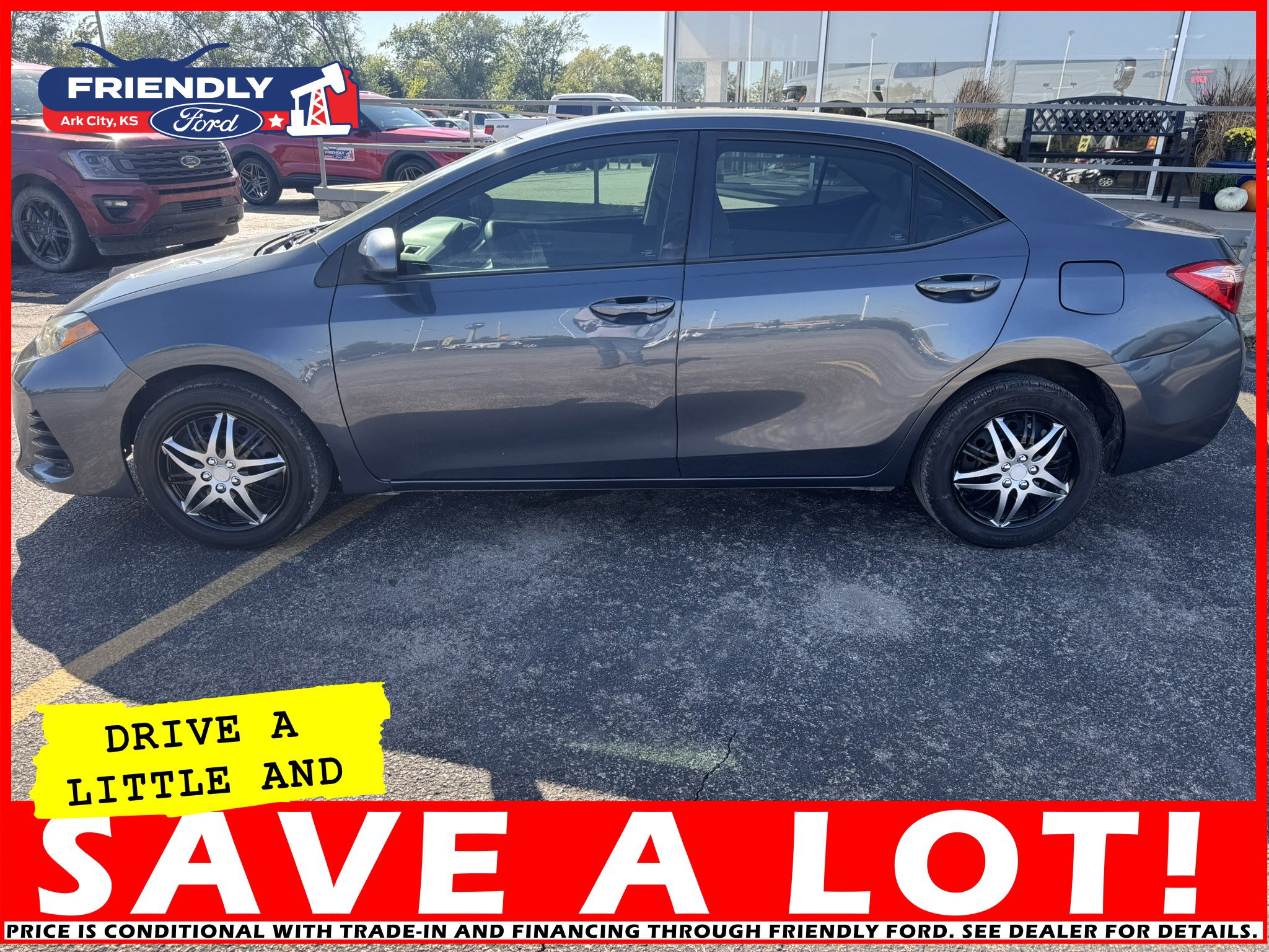 Used 2018 Toyota Corolla LE with VIN 5YFBURHE2JP800873 for sale in Arkansas City, KS