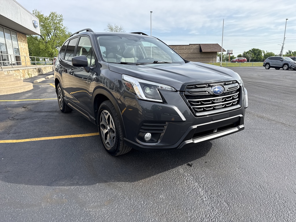 Used 2023 Subaru Forester Premium Premium CVT