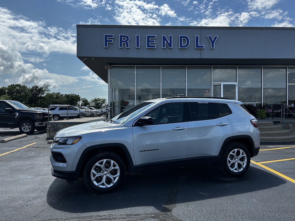 Used 2024 Jeep Compass Latitude Latitude 4x4