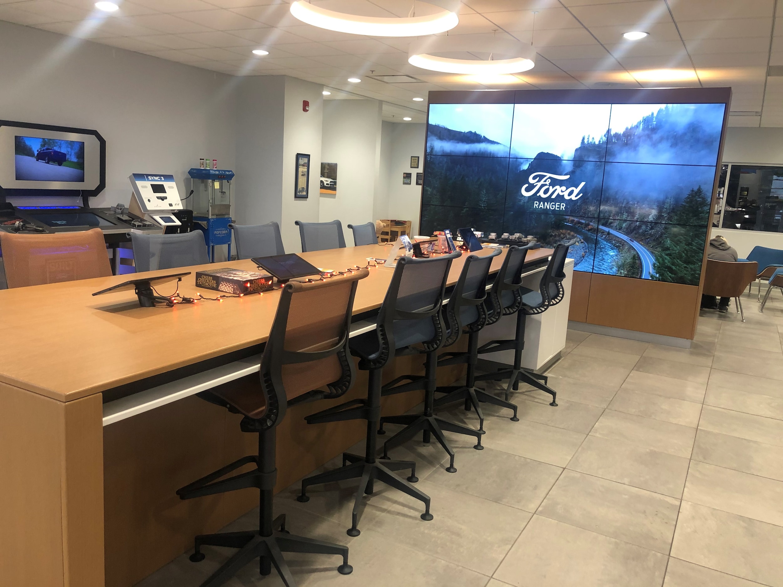 Service center ford