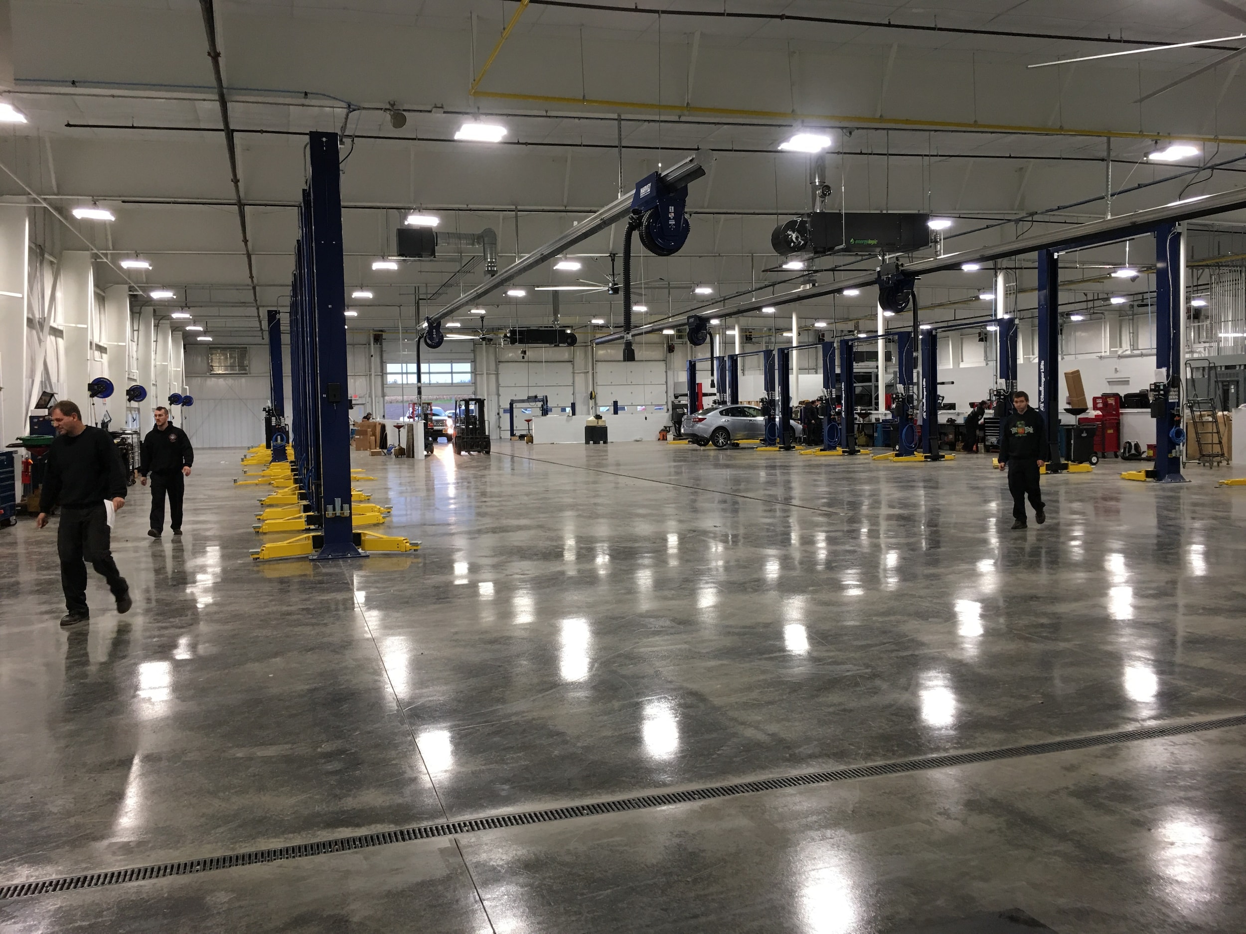 Service center ford