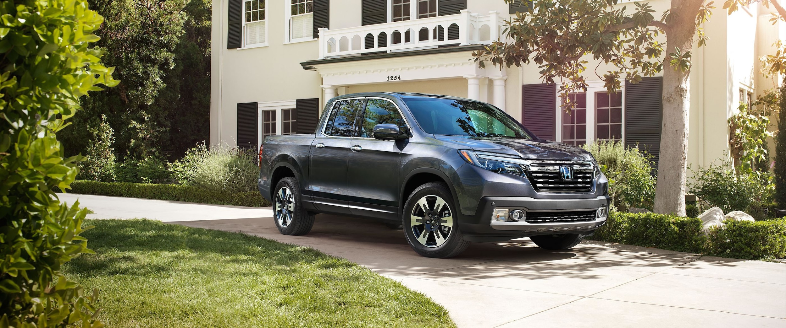 2017 Ridgeline Full View