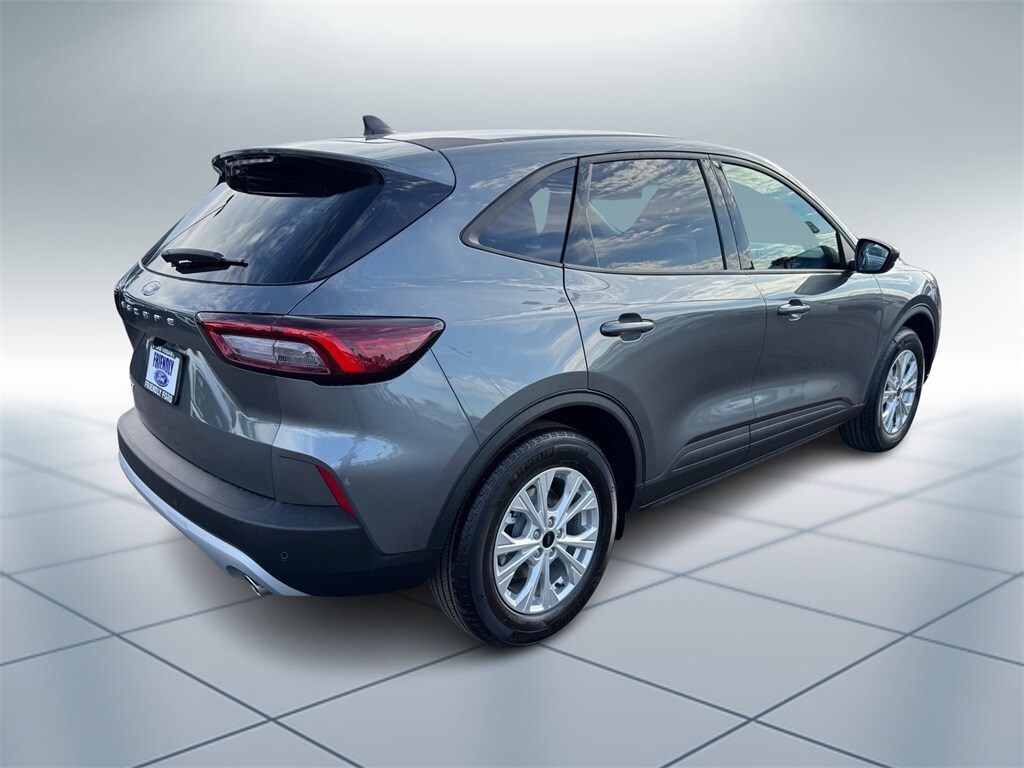 2025 Ford Escape Active photo 3