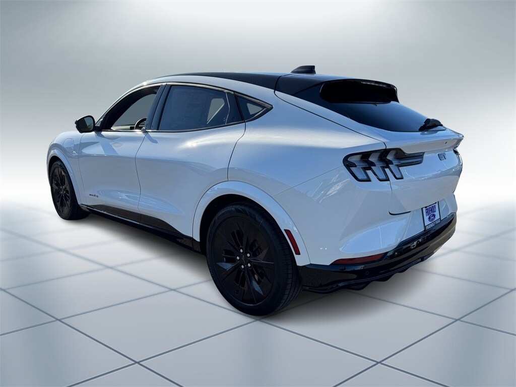 2025 Ford Mustang Mach-E GT photo 4