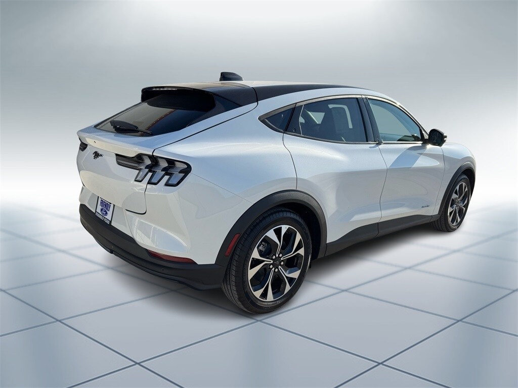 2025 Ford Mustang Mach-E Select photo 3