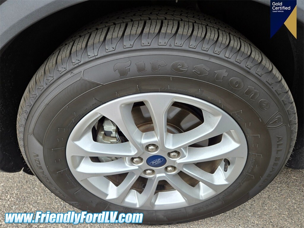 2022 Ford Escape SE photo 4