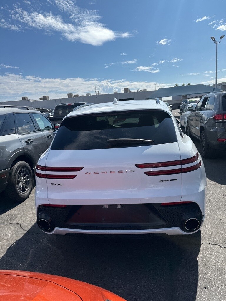 2022 Genesis GV70 3.5T Sport photo 3