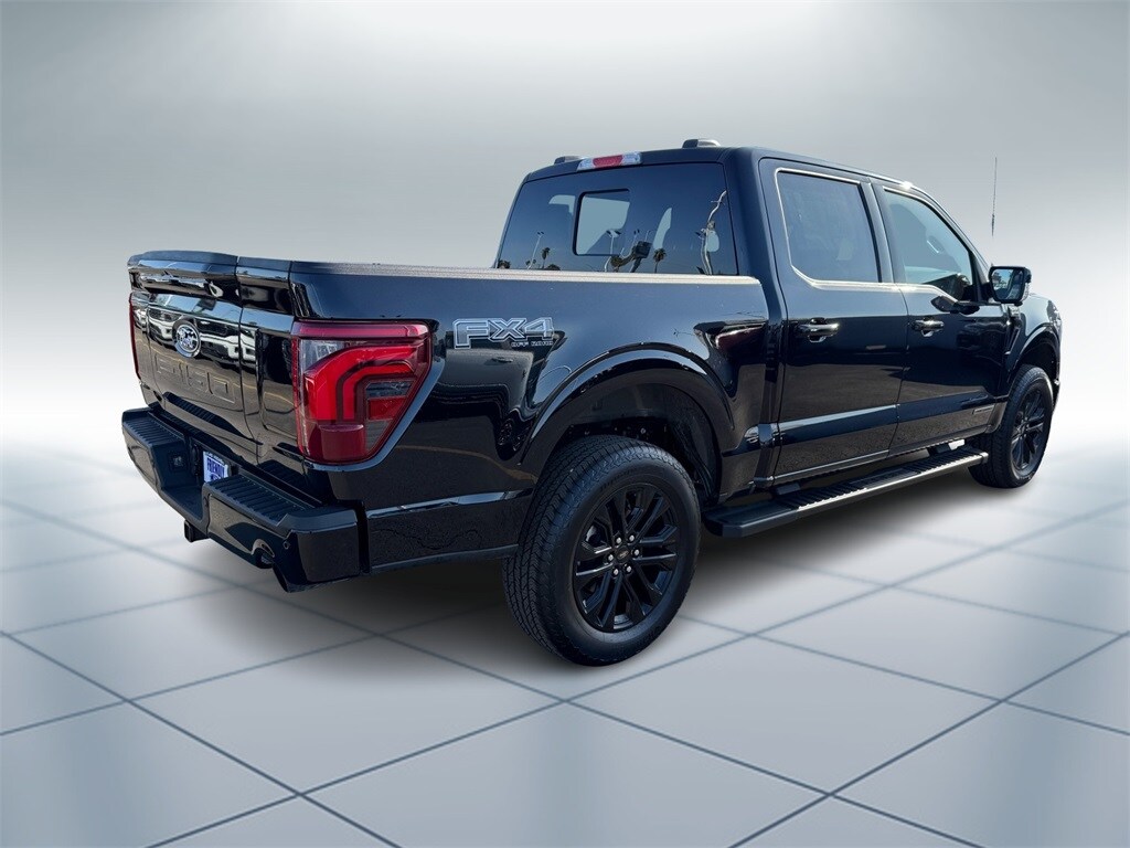 2025 Ford F-150 Lariat photo 3