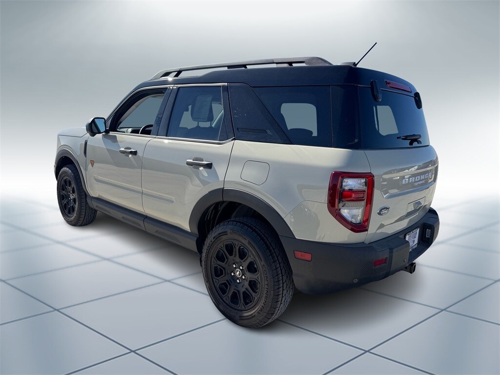 2025 Ford Bronco Sport Badlands photo 2