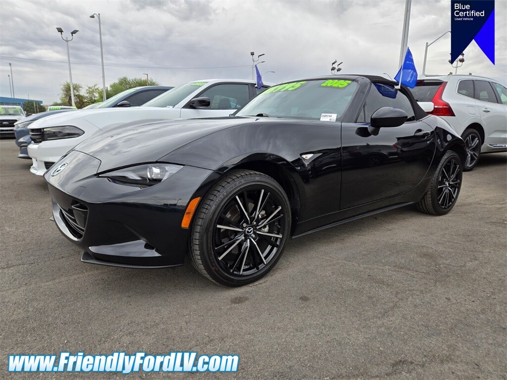 2025 Mazda MX-5 Miata Miata Grand Touring photo 2