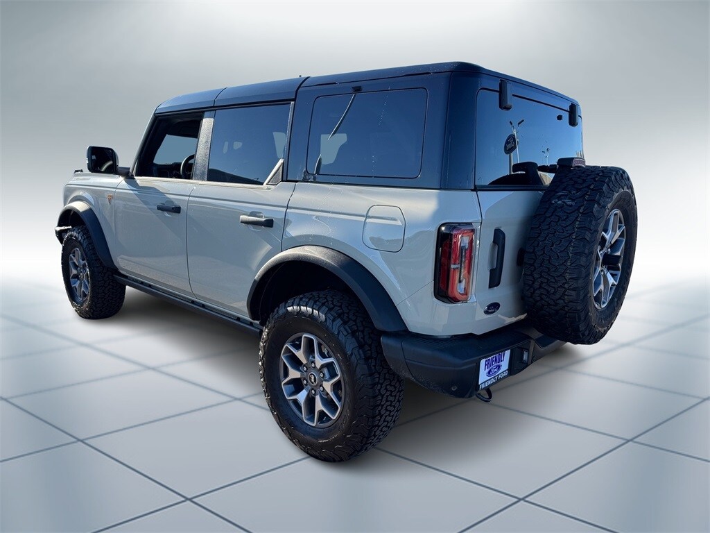 2025 Ford Bronco Badlands photo 4