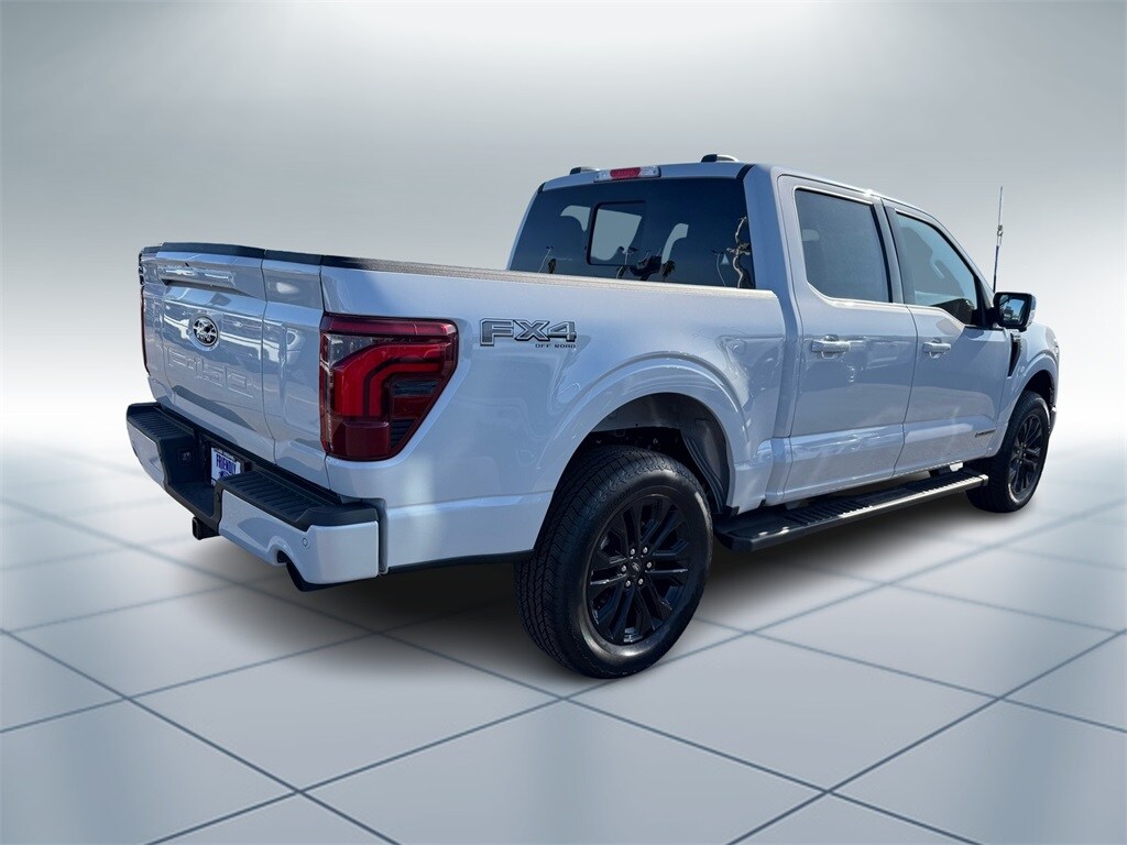 2025 Ford F-150 Lariat photo 3