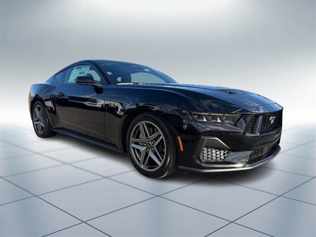 2025 Ford Mustang GT photo 2