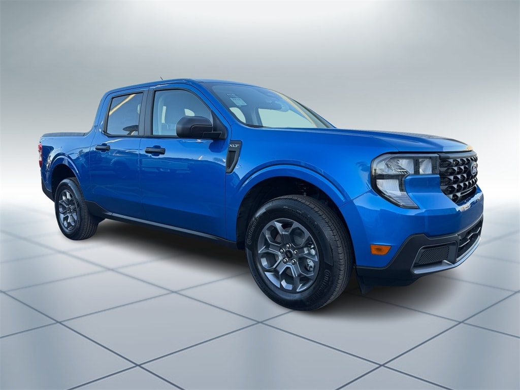 New 2025 Ford Maverick XLT Truck