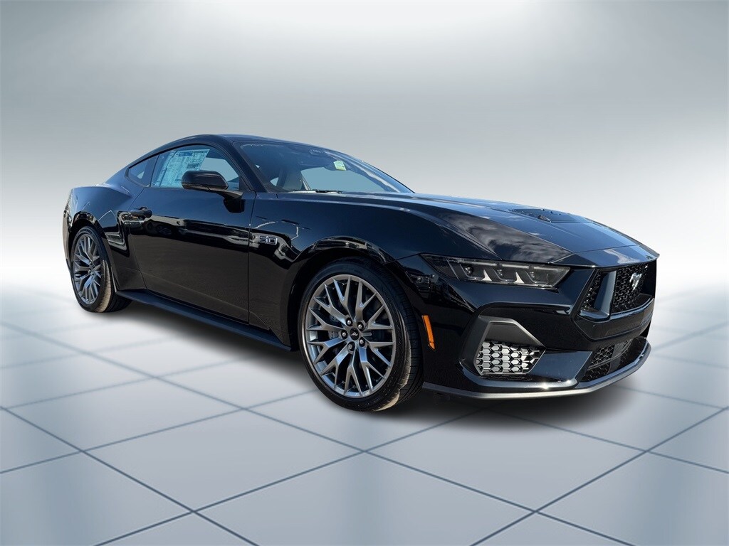 2025 Ford Mustang GT Premium photo 2