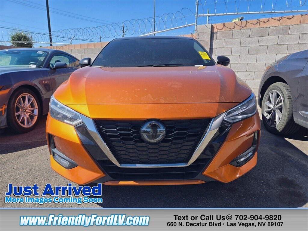 2023 Nissan Sentra SR photo 2