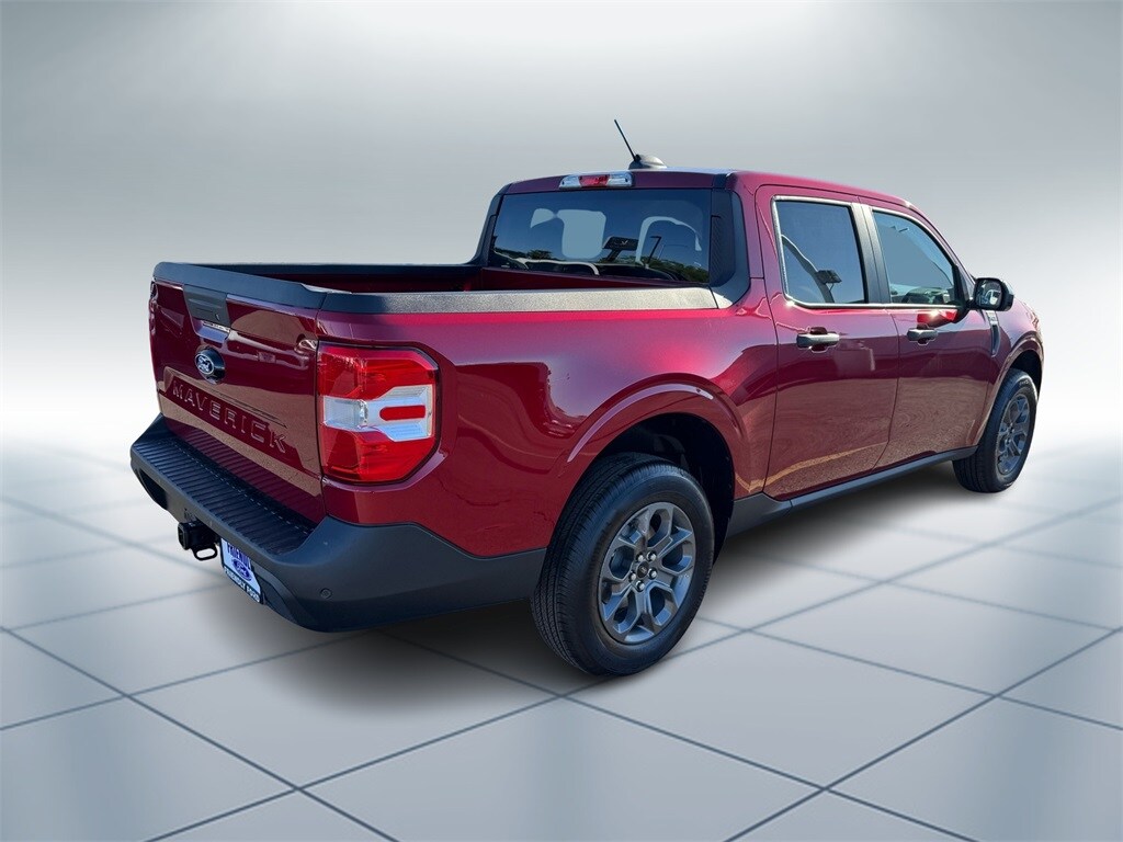 2025 Ford Maverick XLT photo 3