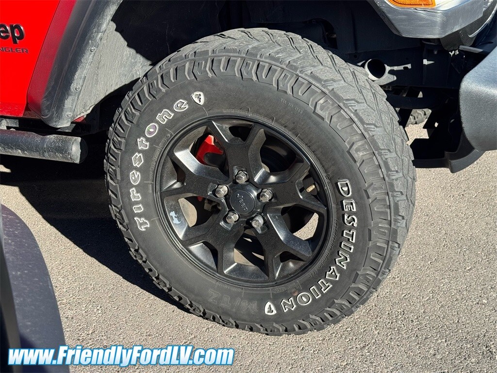 2020 Jeep Wrangler Willys photo 2