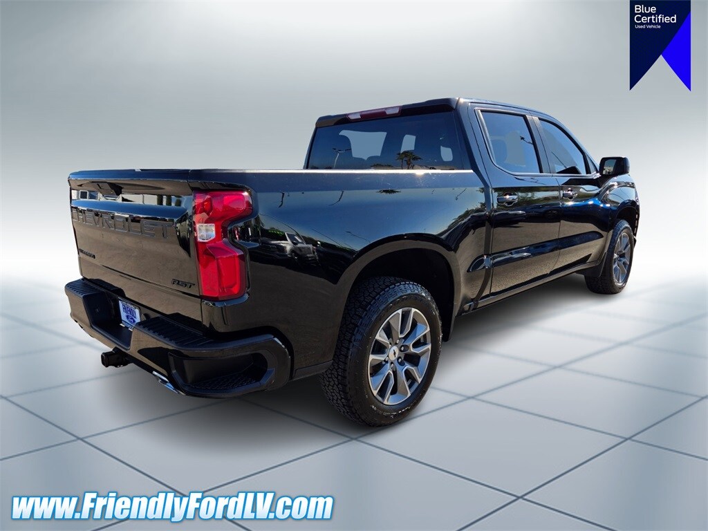 2021 Chevrolet Silverado 1500 RST photo 4