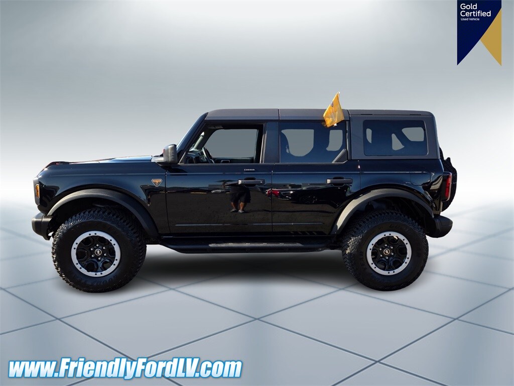 2023 Ford Bronco Badlands photo 2