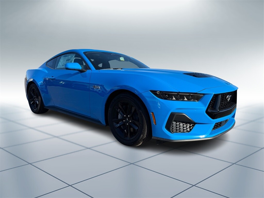 2025 Ford Mustang GT photo 2