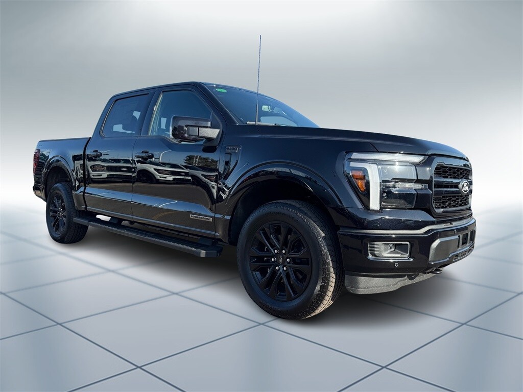 2025 Ford F-150 Lariat photo 2