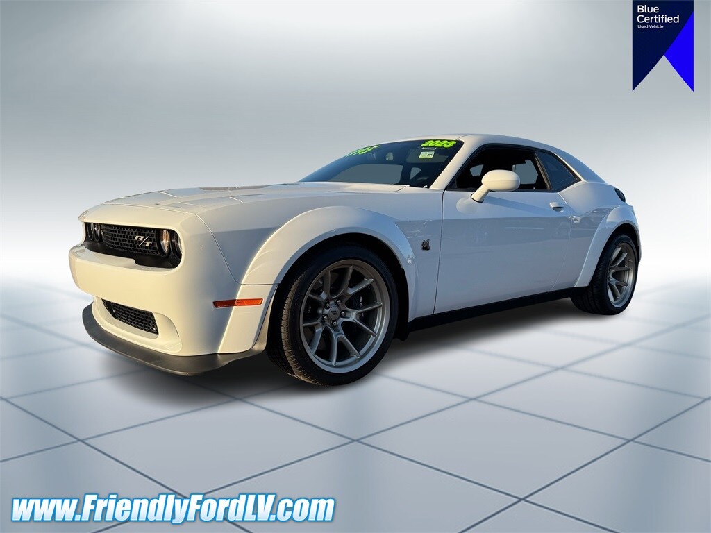 2023 Dodge Challenger R/T Scat Pack Widebody photo 2