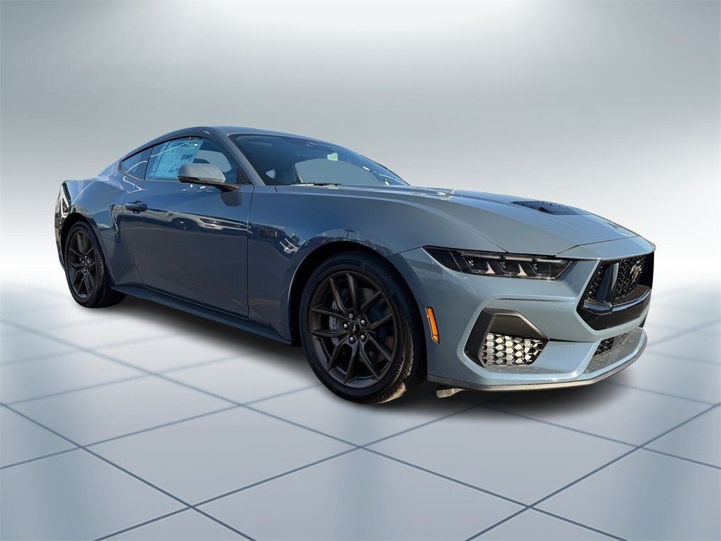 2025 Ford Mustang GT photo 2