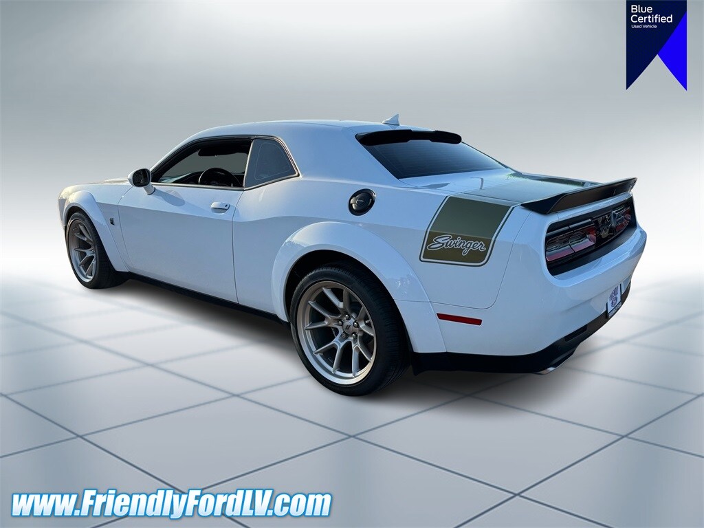 2023 Dodge Challenger R/T Scat Pack Widebody photo 4